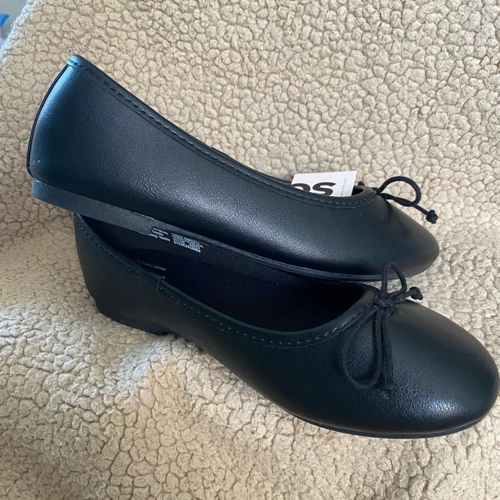 NWT SO Pensacola Girls Flats, Black Size 1